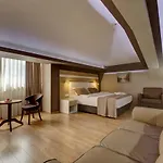Arus Hotel