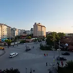 Hotel Arus 3*