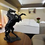 Hotel Arus 3*