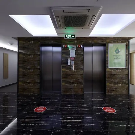 Arus Hotel 3*