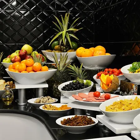 Arus Hotel 3*