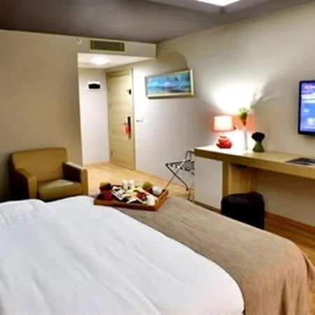 Arus Hotel